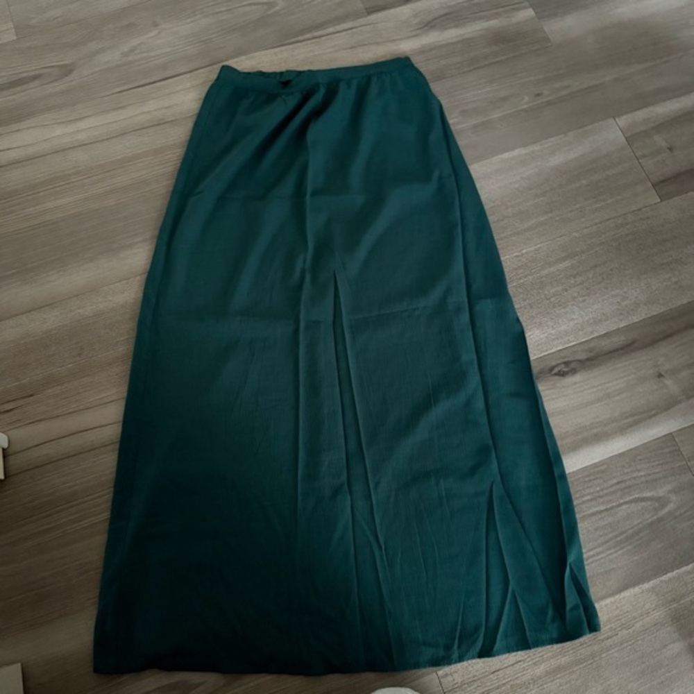 FARES Emerald Green Matching Button Down Shirt Flowy Maxi Skirt Set - Picture 4 of 9